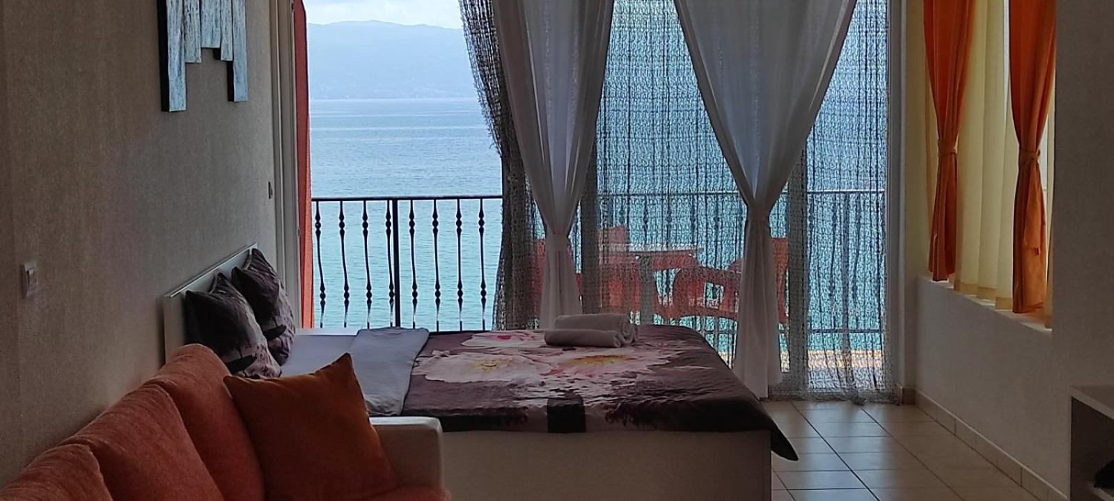 Royal View Apartments Struga Esterno foto