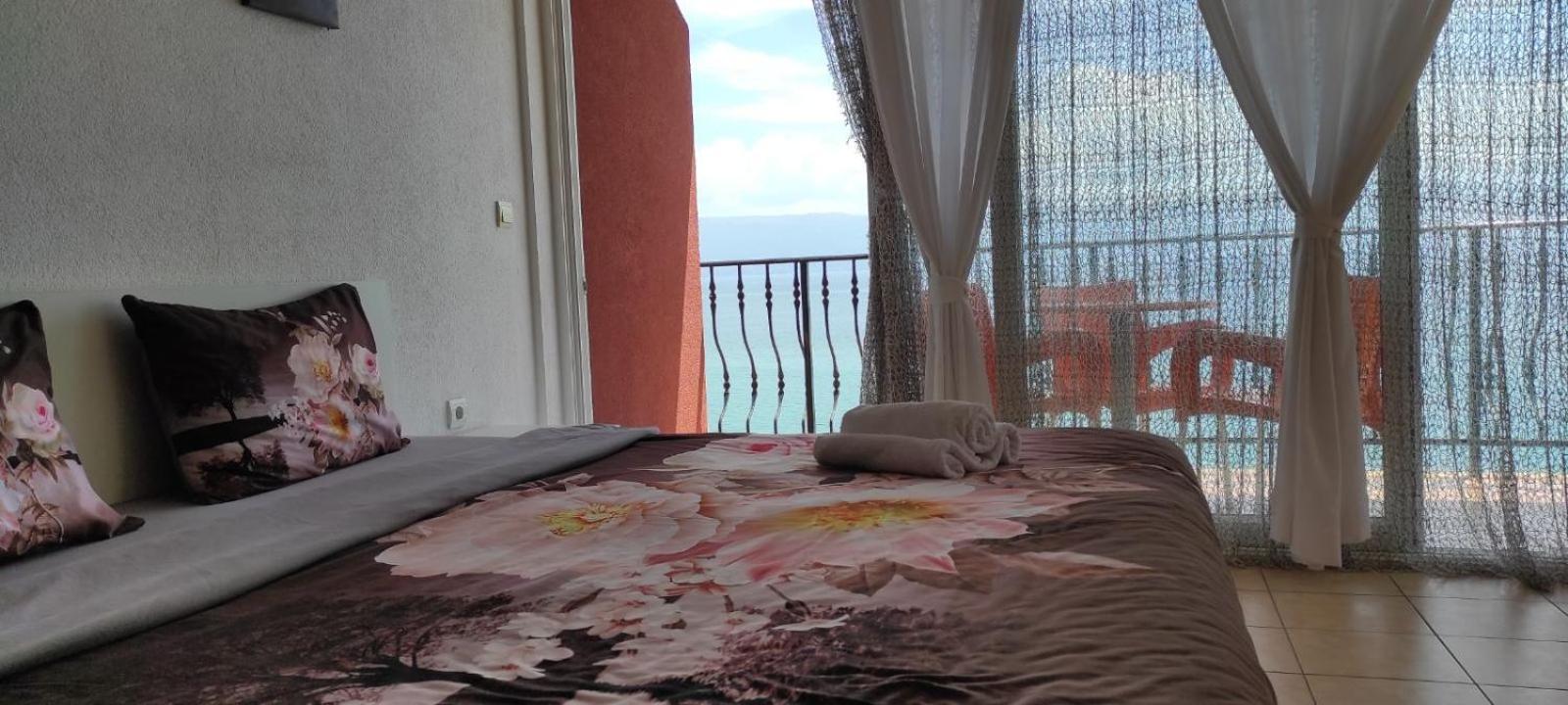 Royal View Apartments Struga Esterno foto